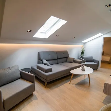 Luca Apartment *